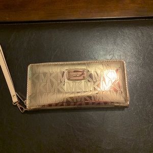 Micheal Kors wallet